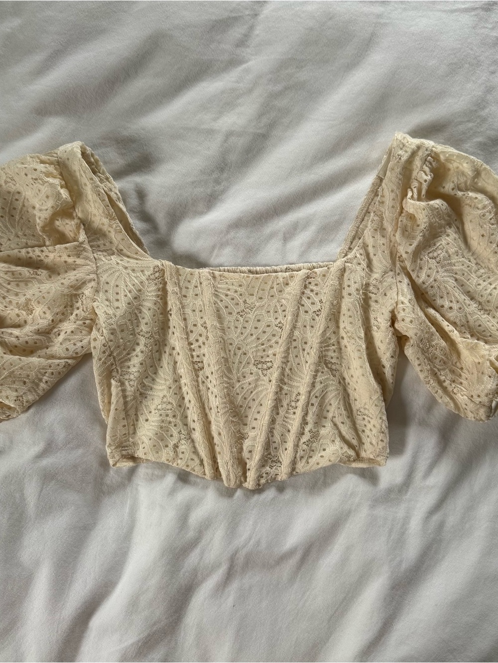 Astr Cream Lace Square-Neck Puff Sleeve Crop Top